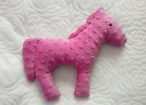 Koń różowe minky